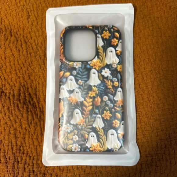 Hide and Go Spook Clay Ghosts in Flowers Halloween IPhone 14 Pro Magsafe Case - Picture 8 of 11